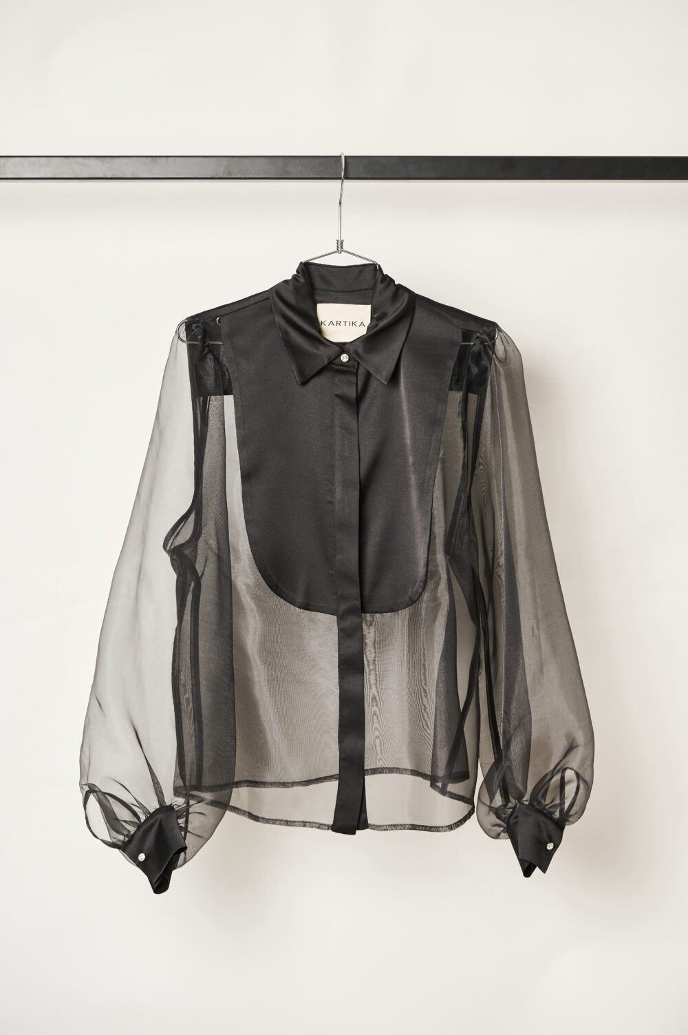 Blusa nera – Kartika